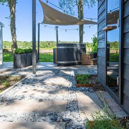 86, Bed & Outdoor Wellness - Sauna, Hottub, Icebath & Outdoor Shower Included! Oisterwijk Exterior photo