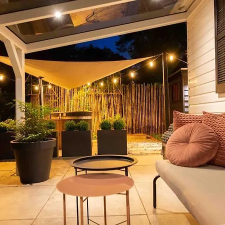 86, Bed & Outdoor Wellness - Sauna, Hottub, Icebath & Outdoor Shower Included! Oisterwijk Exterior photo