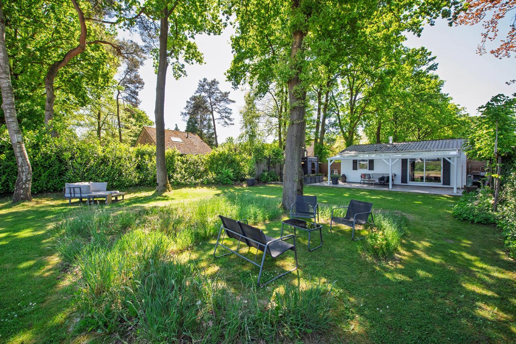 86, Bed & Outdoor Wellness - Sauna, Hottub, Icebath & Outdoor Shower Included! Chalet *