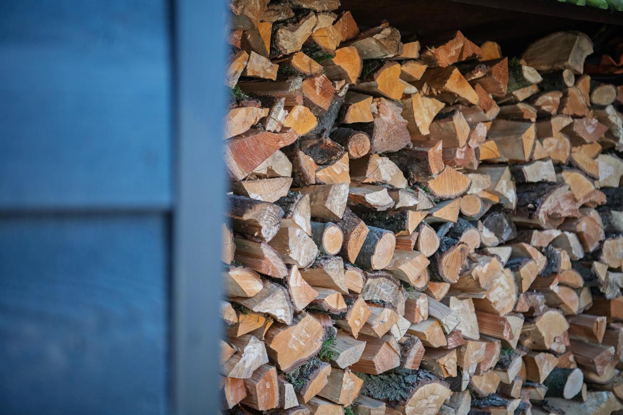 86, Bed & Outdoor Wellness - Sauna, Hottub, Icebath & Outdoor Shower Included! Chalet Oisterwijk