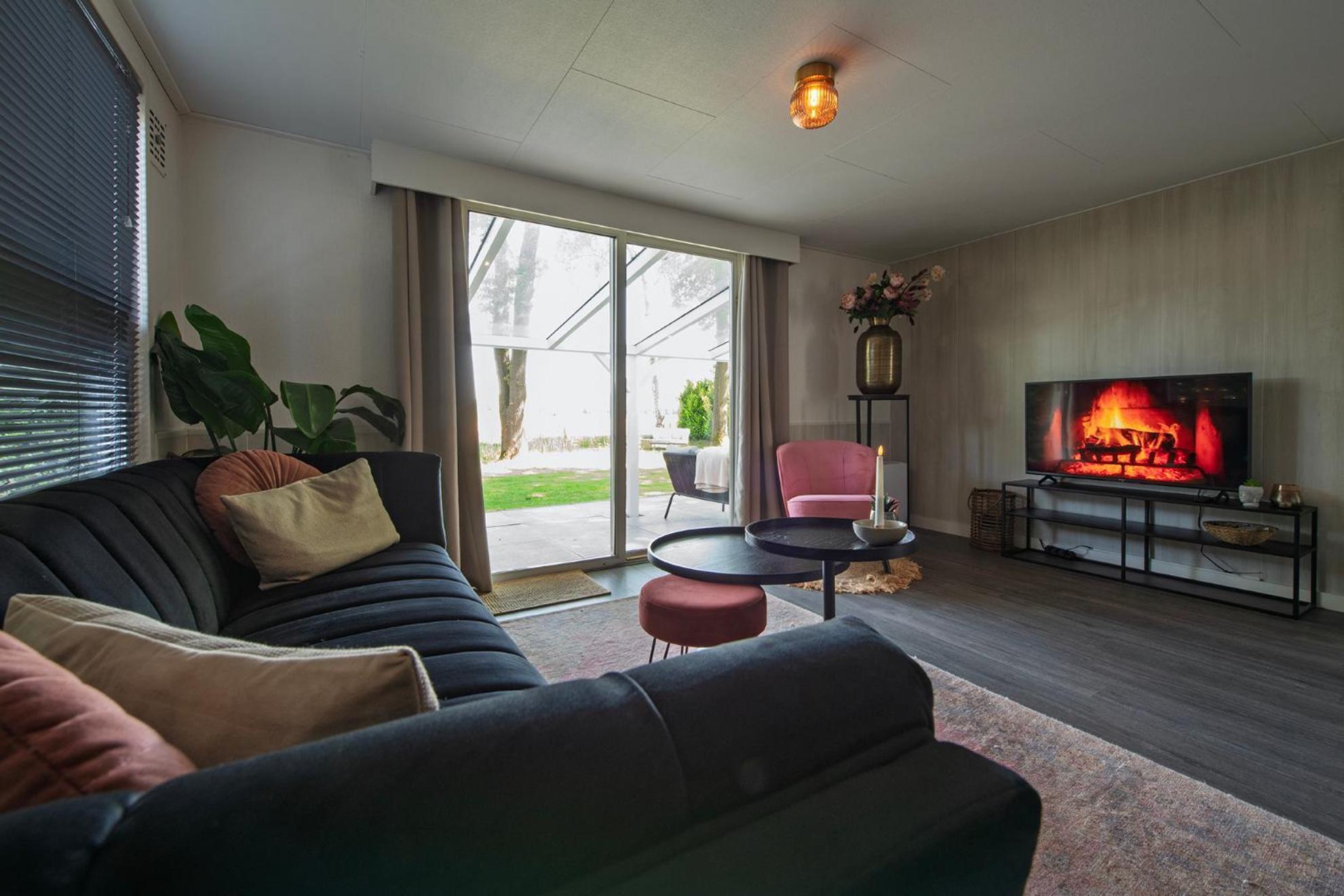 86, Bed & Outdoor Wellness - Sauna, Hottub, Icebath & Outdoor Shower Included! Oisterwijk
